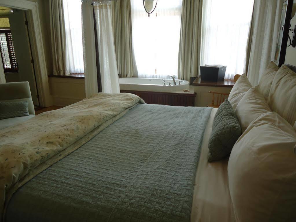 Maison Tait House Hotel Shediac Buitenkant foto